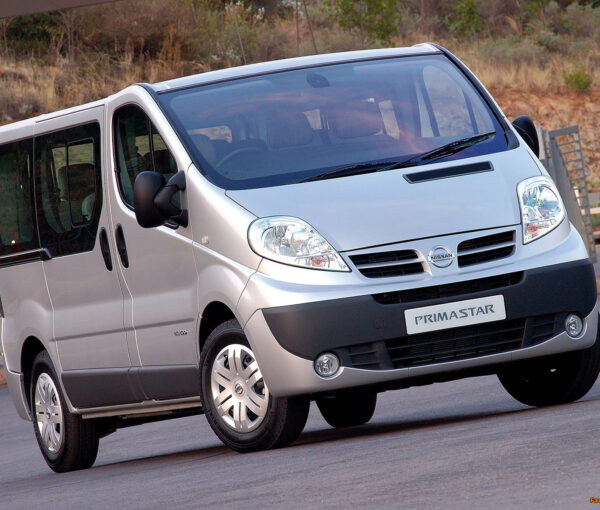 Nissan Primaster idv travels luxury taxi uk