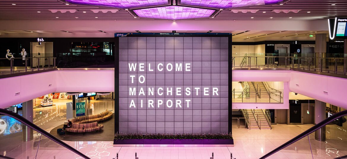 manchester airport taxi using IDV travels, best texi service in Manchester, Manchester taxi, How much would a taxi cost to Manchester Airport? best taxi service in Manchester